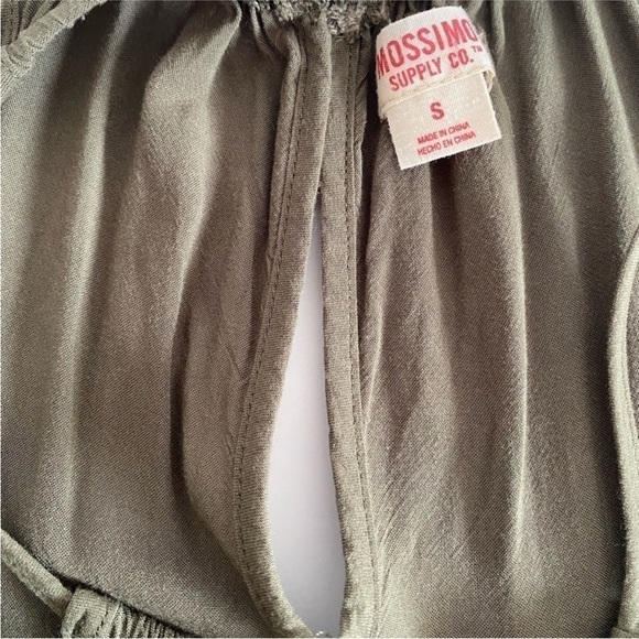 Mossimo Supply Co Romper, women’s si: small. Used, in great condition! - Picture 6 of 14